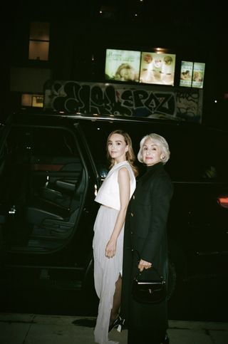 Chloe Fineman and her mom leaving for the Tory Burch show