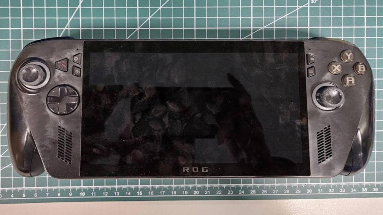 Xbox handheld in