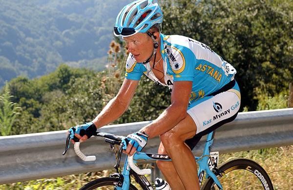 Alexandre Vinokourov (Astana) sensing victory
