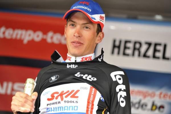 Dominique Cornu (Skil - Shimano) on the podium as race leader at the Tour of Belgium