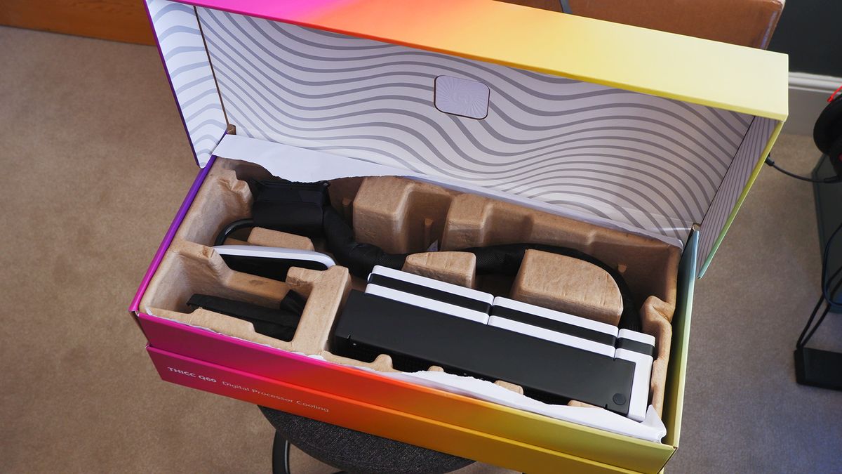Hyte's Thicc Q60 liquid cooler with a huge 5-inch screen on the cold plate.
