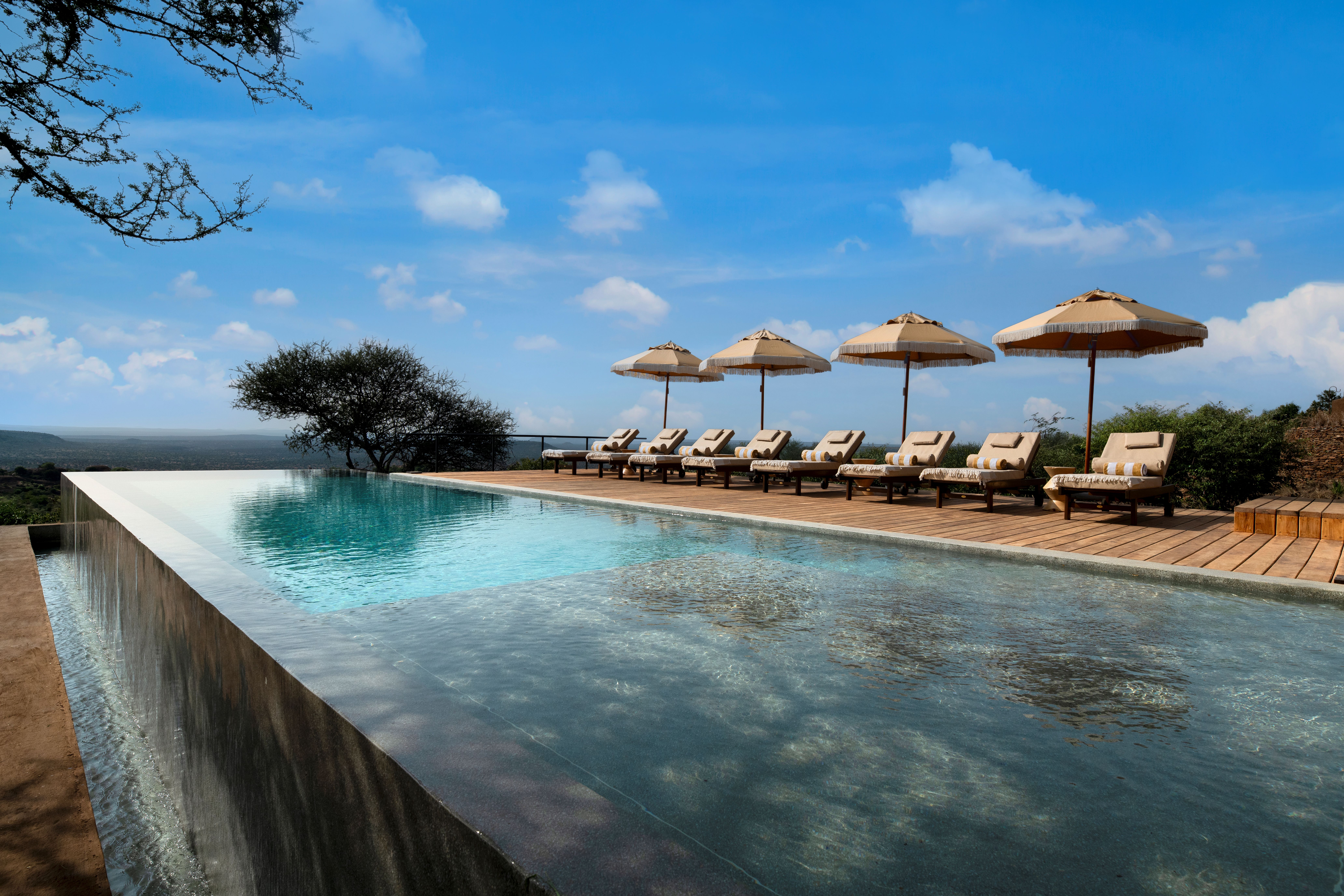 andbeyond suyian lodge review