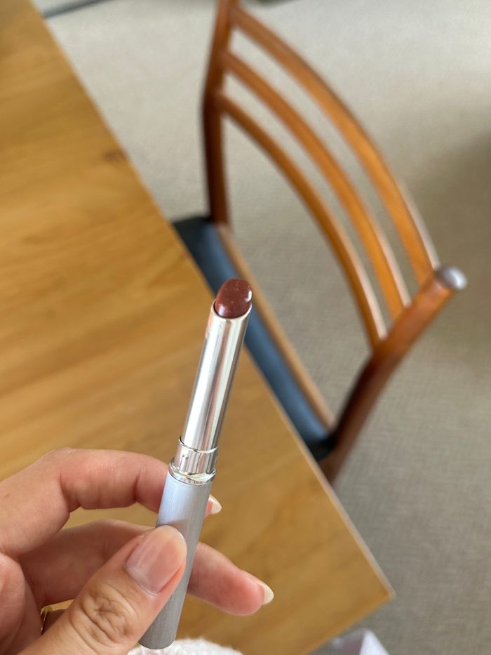 Shannon Lawlor wearing Clinique Almost Lipstick Nude Honey