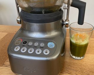Making a vegetable juice in the Sage 3X Bluicer