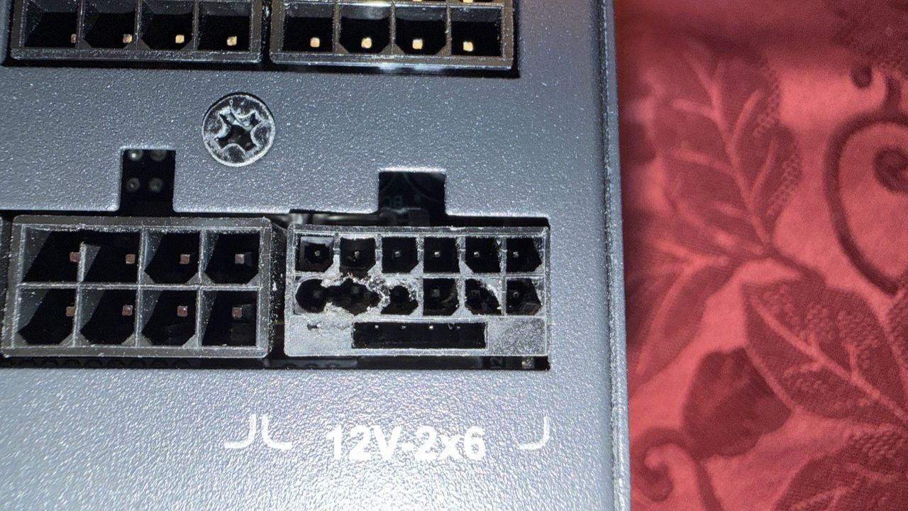 RTX 5090 connector melt