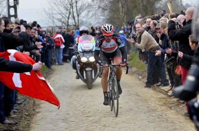 Fabian Cancellara (RadioShack Leopard) went away on the Oude Kwaremont.