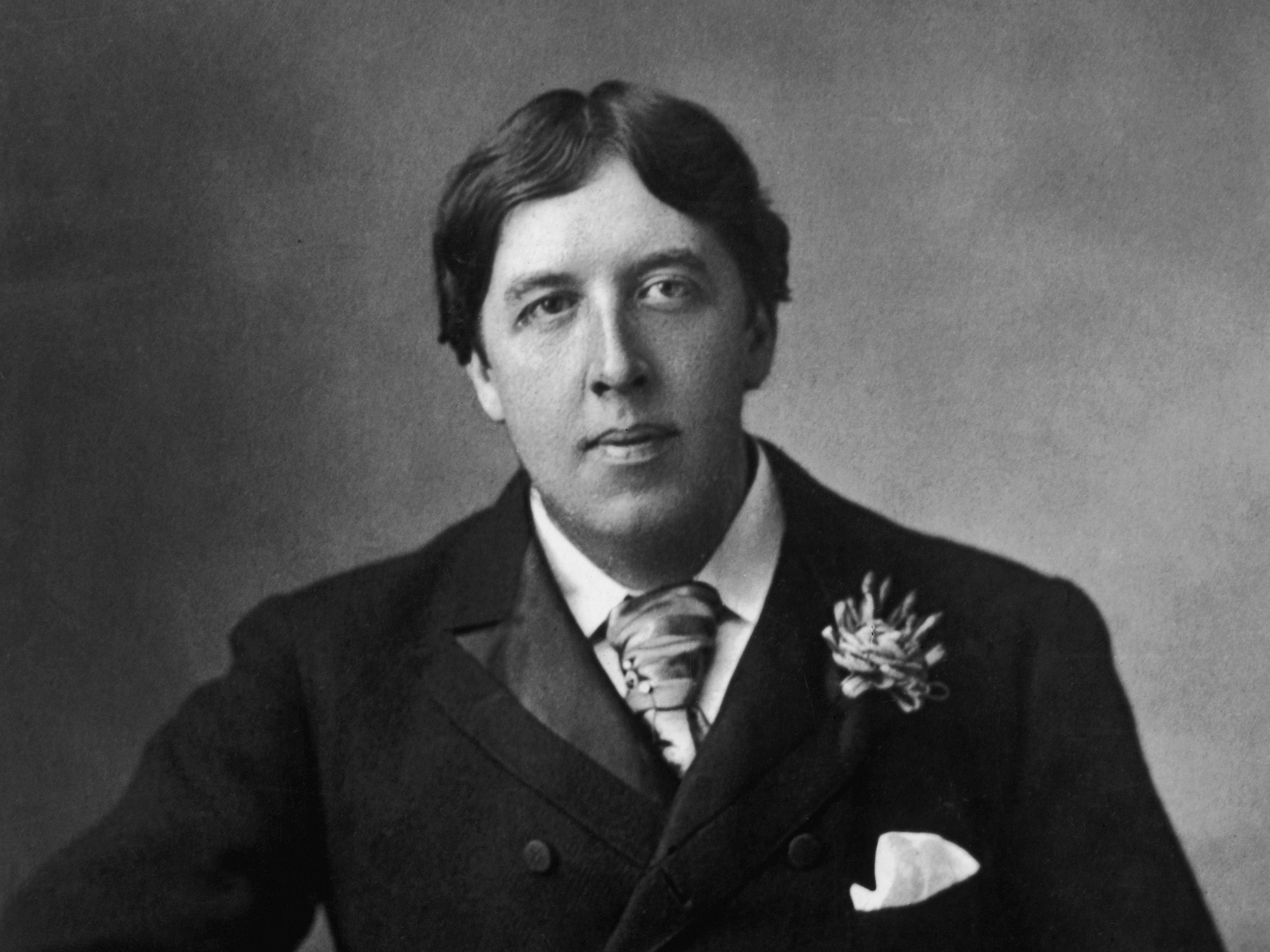 Oscar Wilde in 1889 