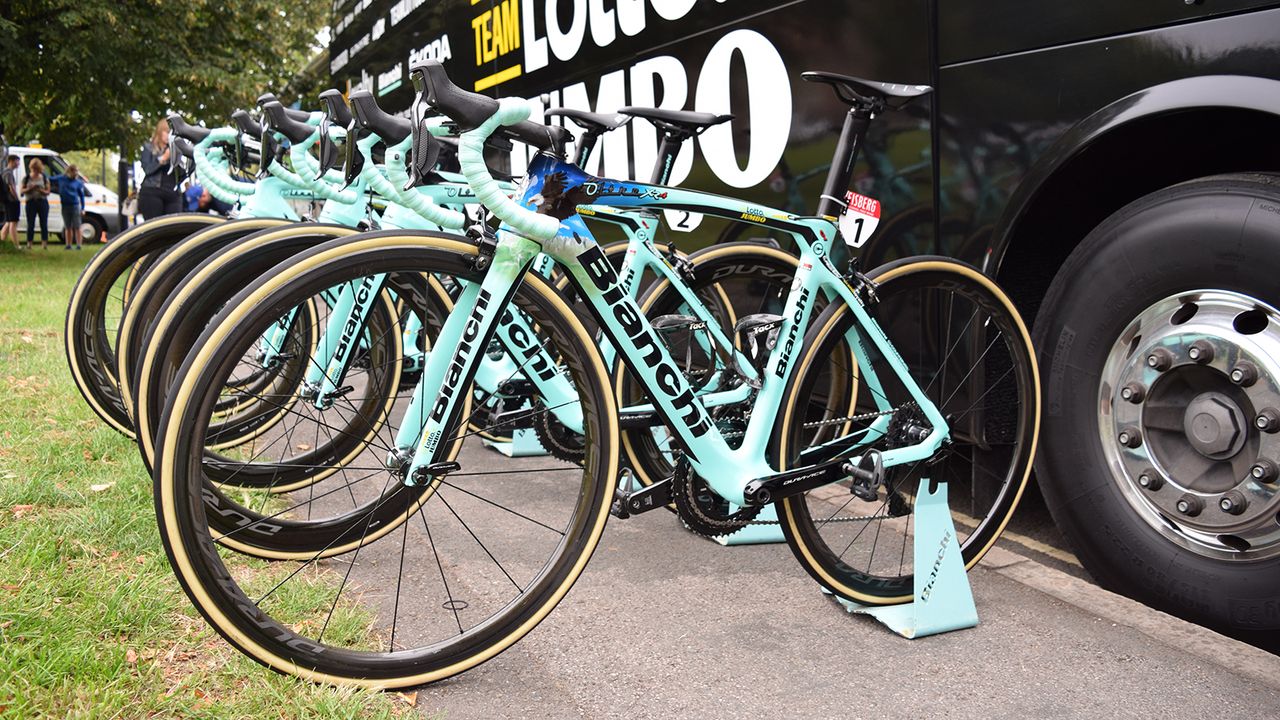 Primoz Roglic's custom Bianchi Oltre XR4
