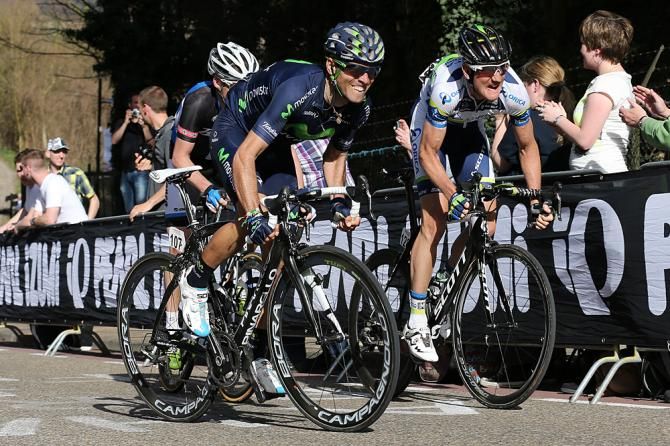 Alejandro Valverde (Movistar) muscles up the Cauberg