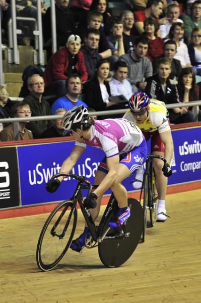 Riders take a wary approach to the match sprint