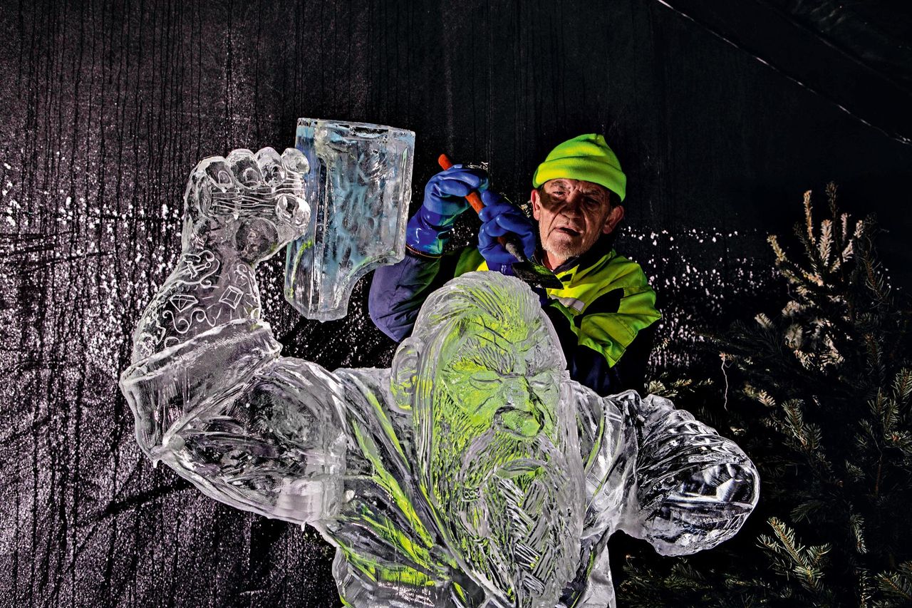 Great skill and delicacy are required for sculpting ice, as demonstrated by Duncan Hamilton. One errant slip of the chisel and whole sections might shatter. ©Richard Cannon for Country Life