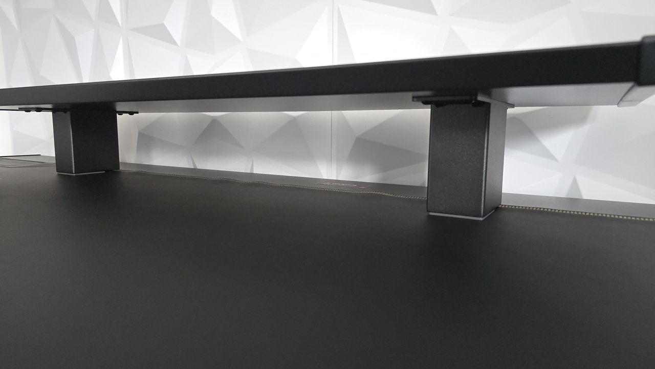 Secretlab MAGNUS Pro XL desk review