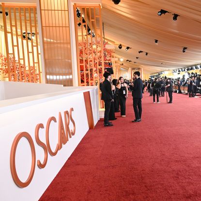 Photo of the 2026 Oscars red carpet before fashion updates begin