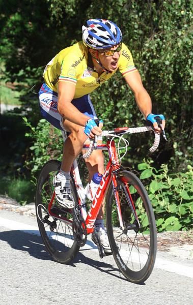 THe yellow jersey in action