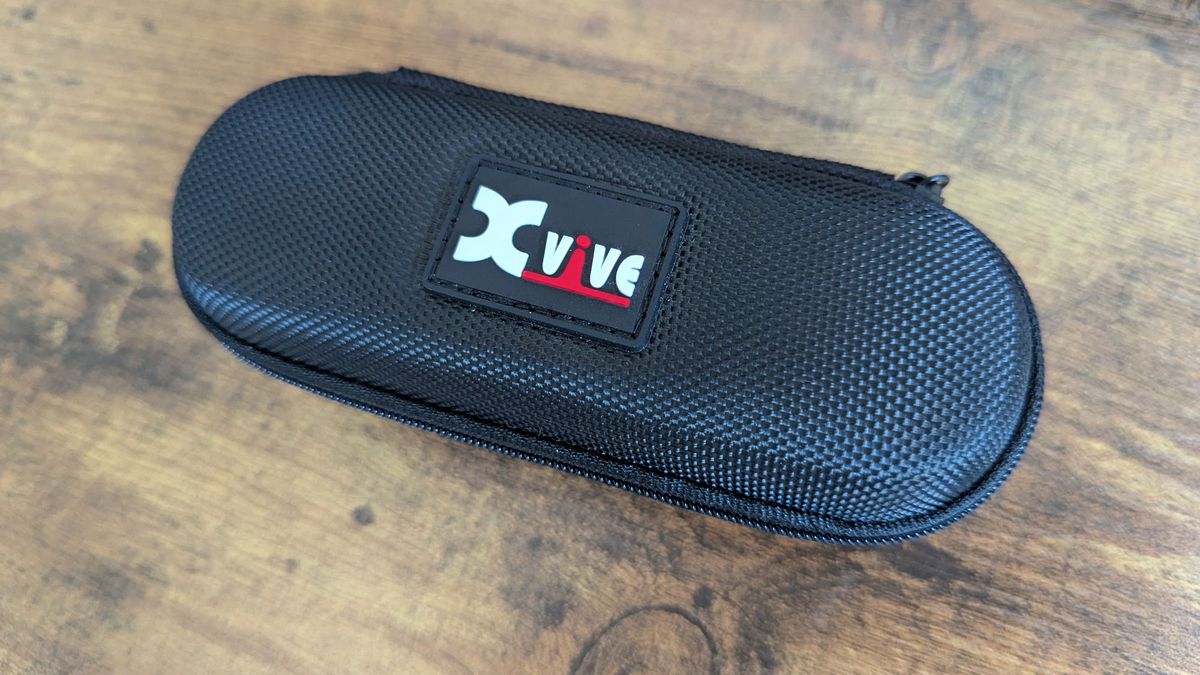 Xvive A58 guitar wireless system case exterior