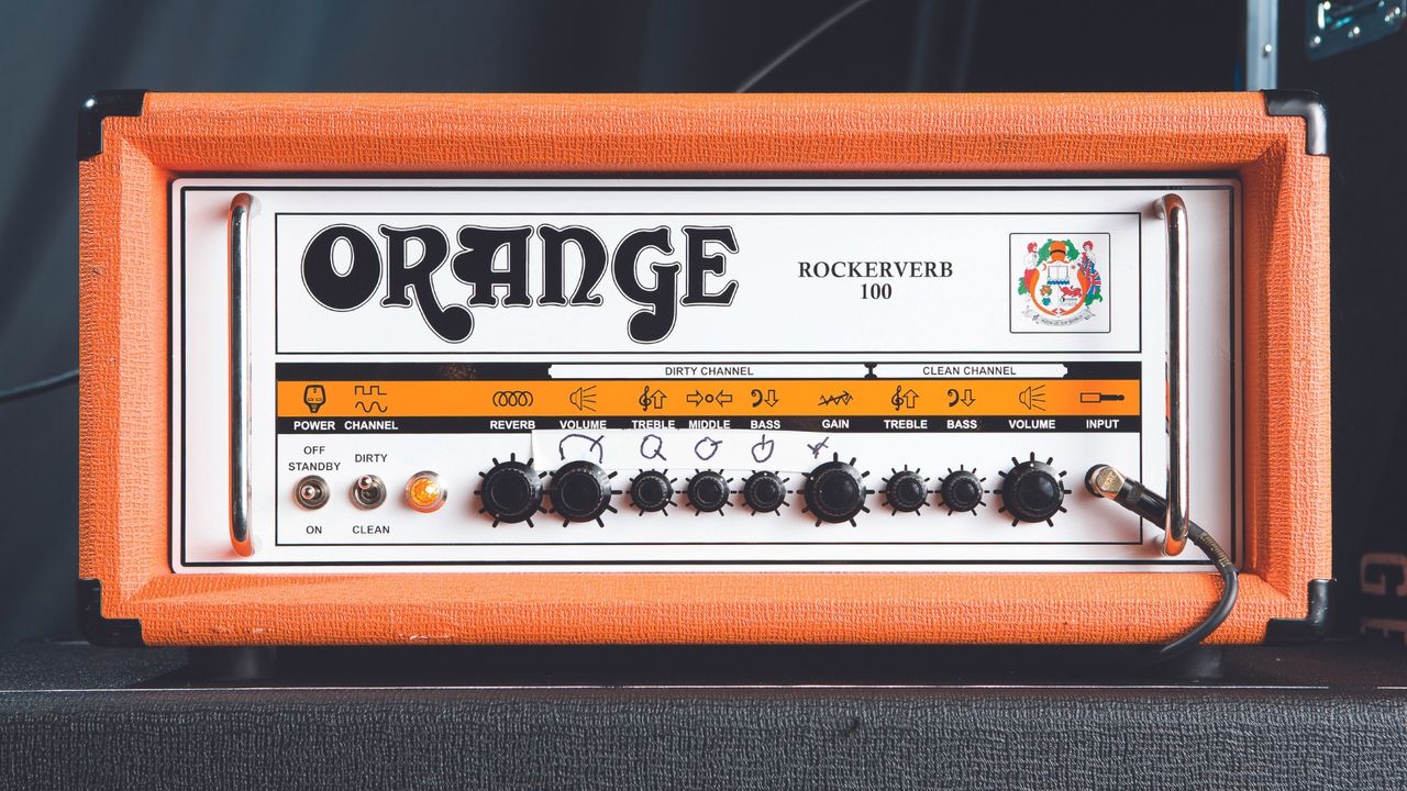 An Orange Rockerverb 100 tube amp gead