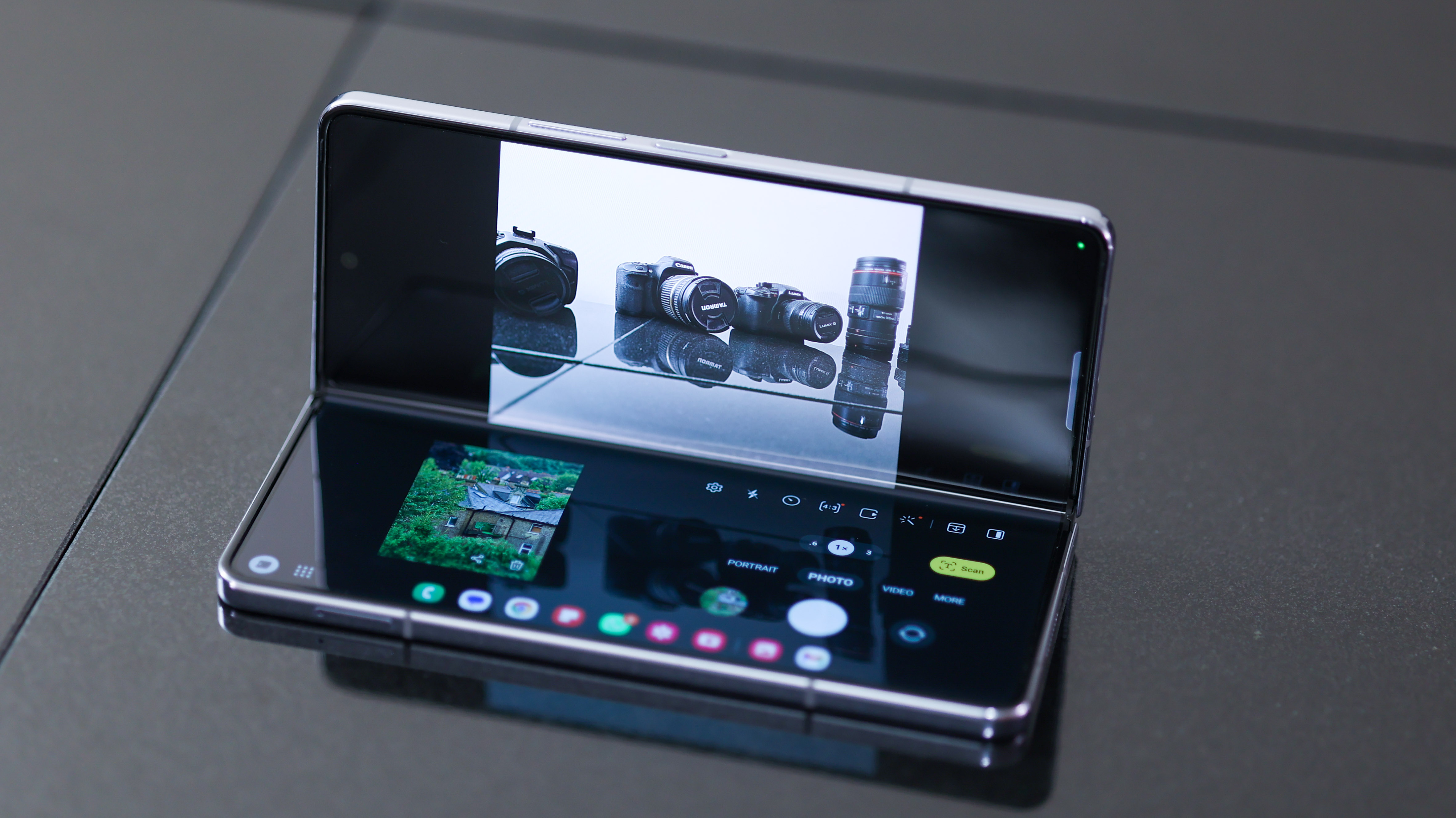 Samsung Galaxy Fold review: A showpiece, not essential