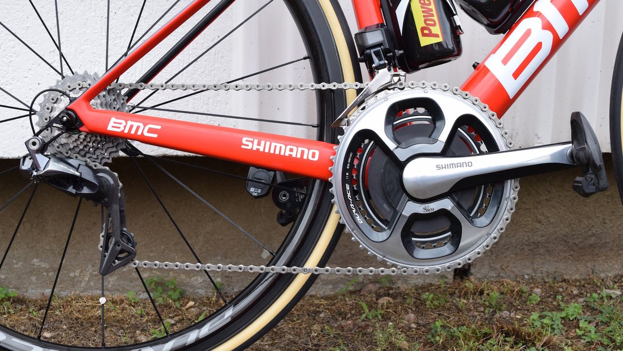 Porte's bike is equipped with a Shimano Dura-Ace 9150 groupset and a SRM/Dura-Ace crankset