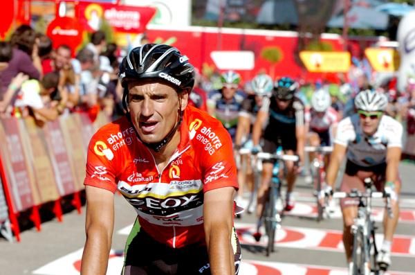 Juan Jose Cobo (Geox TMC) kept his grip on the red jersey