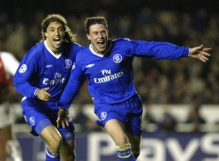 Wayne Bridge would grab the goal to send Chelsea into the 2003/04 Champions League semi-final as the Blues won 2-1 at Highbury in the second leg.