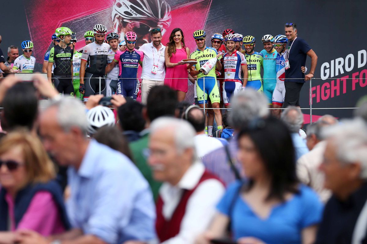 Matteo Tosatto enjoying a 41st birthday celebration before the stage