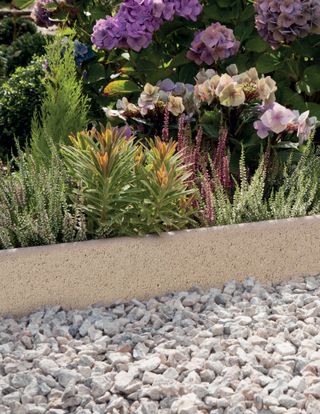 stone edging from Bradstone