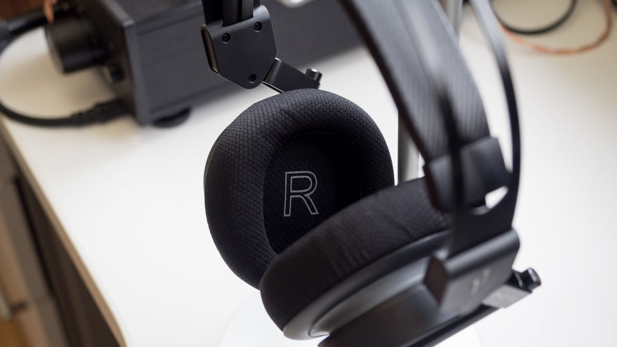 1MORE Spearhead VR gaming headphone review | TechRadar