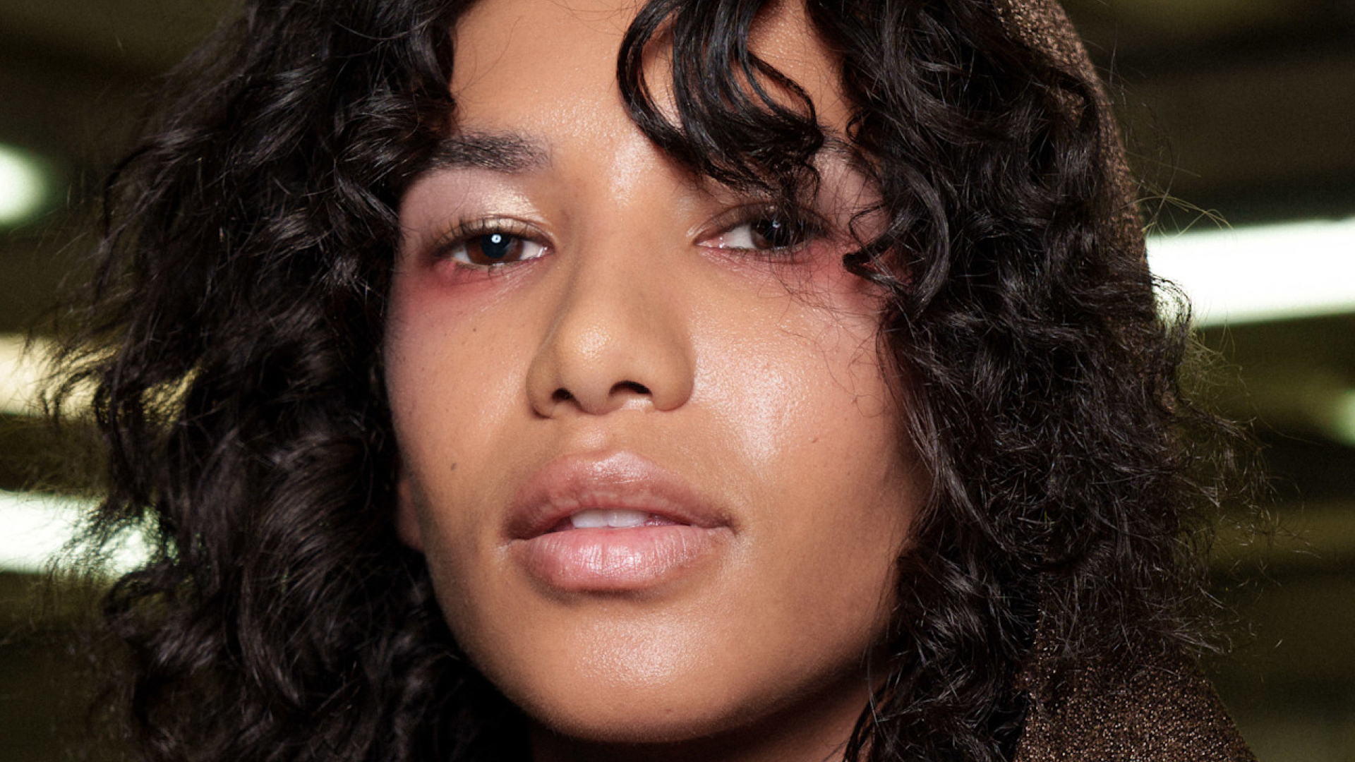 A model with soft eyeshadow.