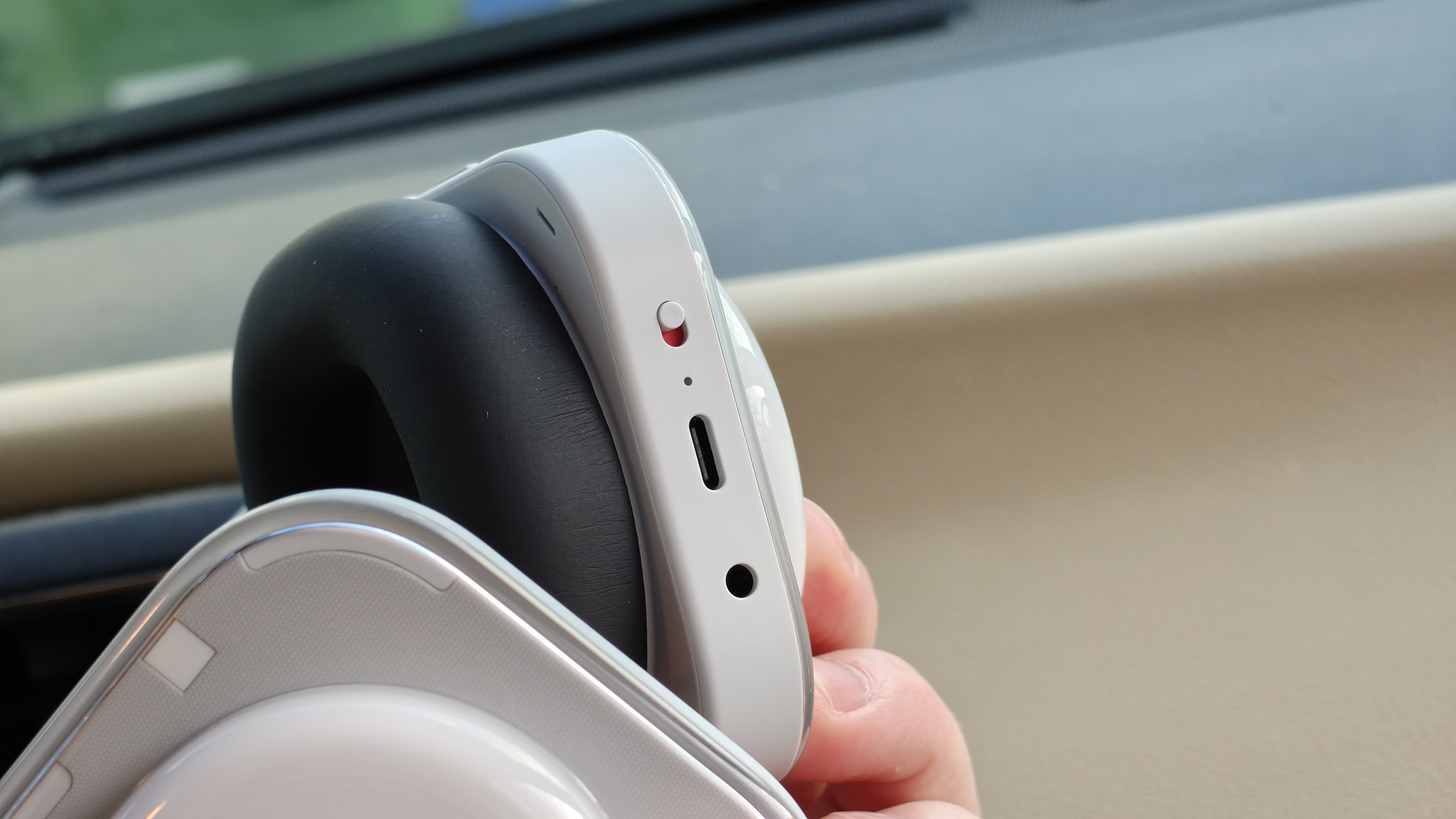 The buttons and ports on Nothing Headphones (a)