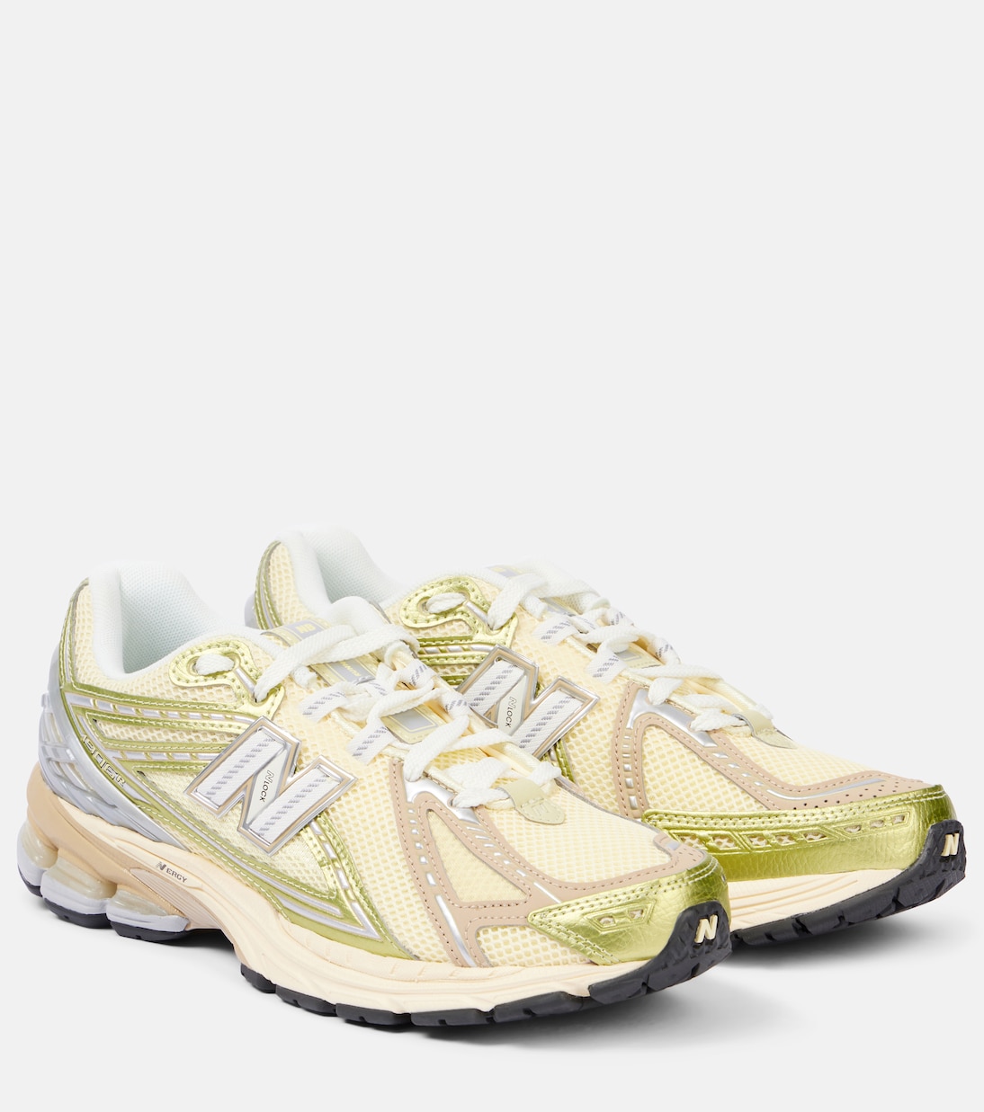 1906r Sneakers