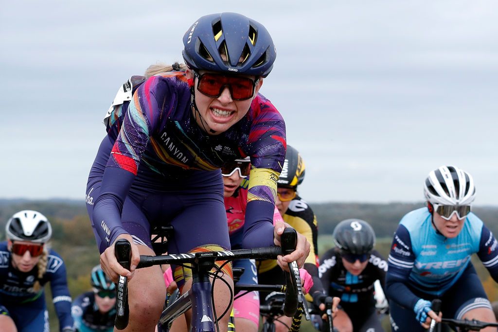 HOOGEVEEN NETHERLANDS OCTOBER 23 Ella Harris of New Zealand and Team Canyon SRAM Racing compete through cobblestones sector during the 17th UCI Womens WorldTour Ronde van Drenthe 2021 a 1591km one day race from Assen to Hoogeveen UCIWWT RondevDrenthe on October 23 2021 in Hoogeveen Netherlands Photo by Bas CzerwinskiGetty Images