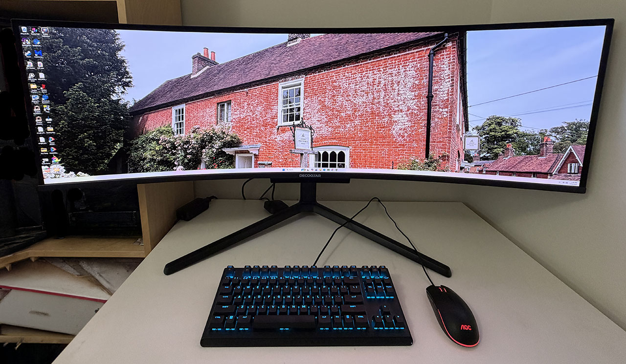 Deco Gear DG49OLED240