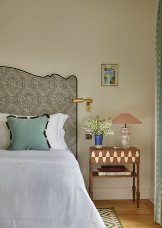 A bedroom with spring themed décor