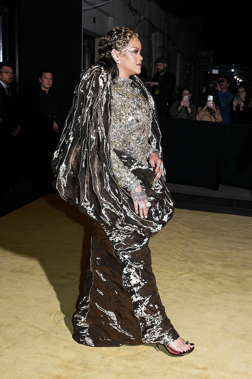 Met Gala 2026 rihanna leaving the carlyle