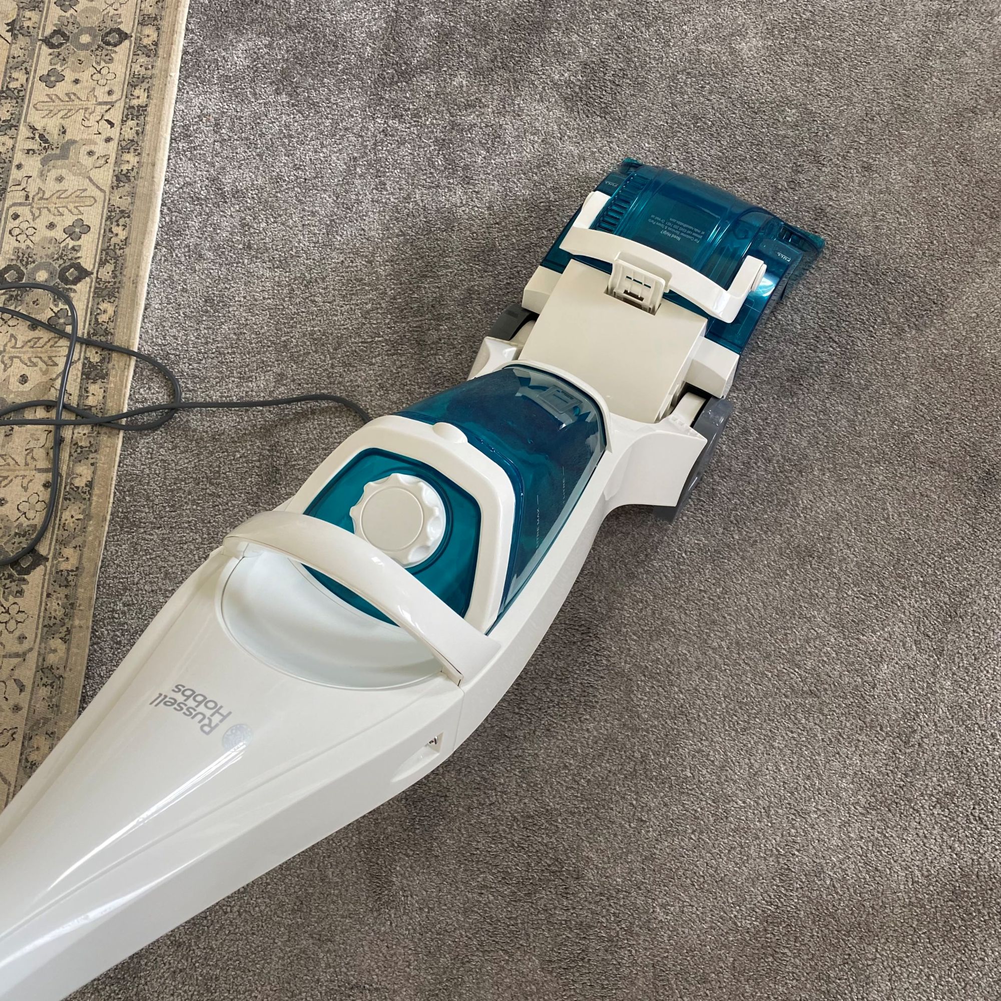 Russell Hobbs Upright Carpet Cleaner review