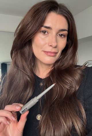 r9YwWwdKVzNr3wodQ4pha5-320-80 Refy Lip Liner التي استعرضها محرر تجميل