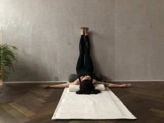 Menopause yoga: Legs up against the wall
