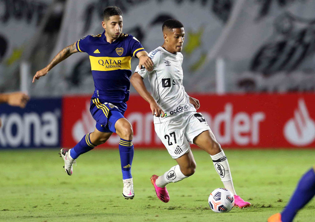 Chelsea target Brazil's Santos Angelo Gabriel vie for the ball during the Copa Libertadores football tournament group stage match at Vila Belmiro stadium in Santos, Brazil, on May 11, 2021