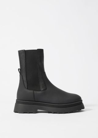 Lined Leather Chelsea Boots