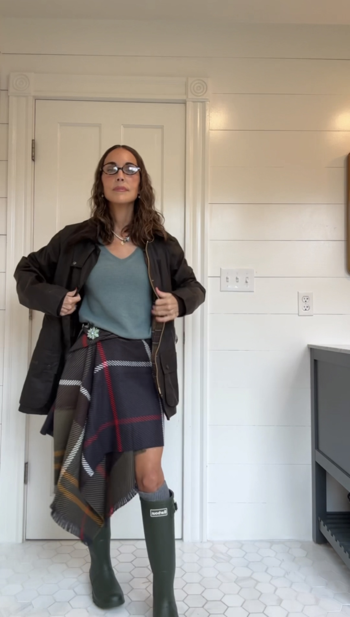 Larissa Mills wearing a scarf