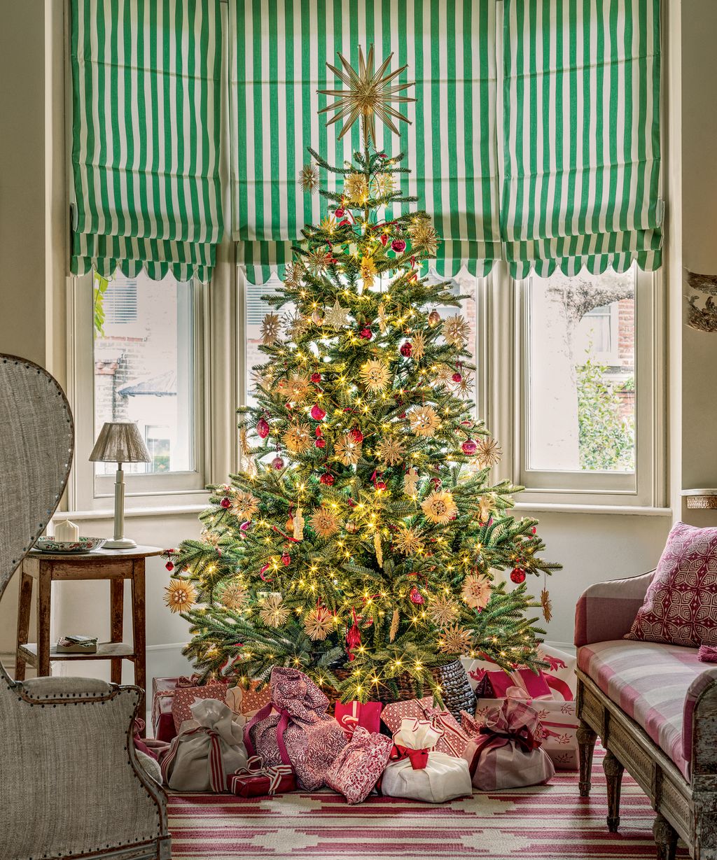 How to make a Christmas tree look fuller 10 simple ways to increase