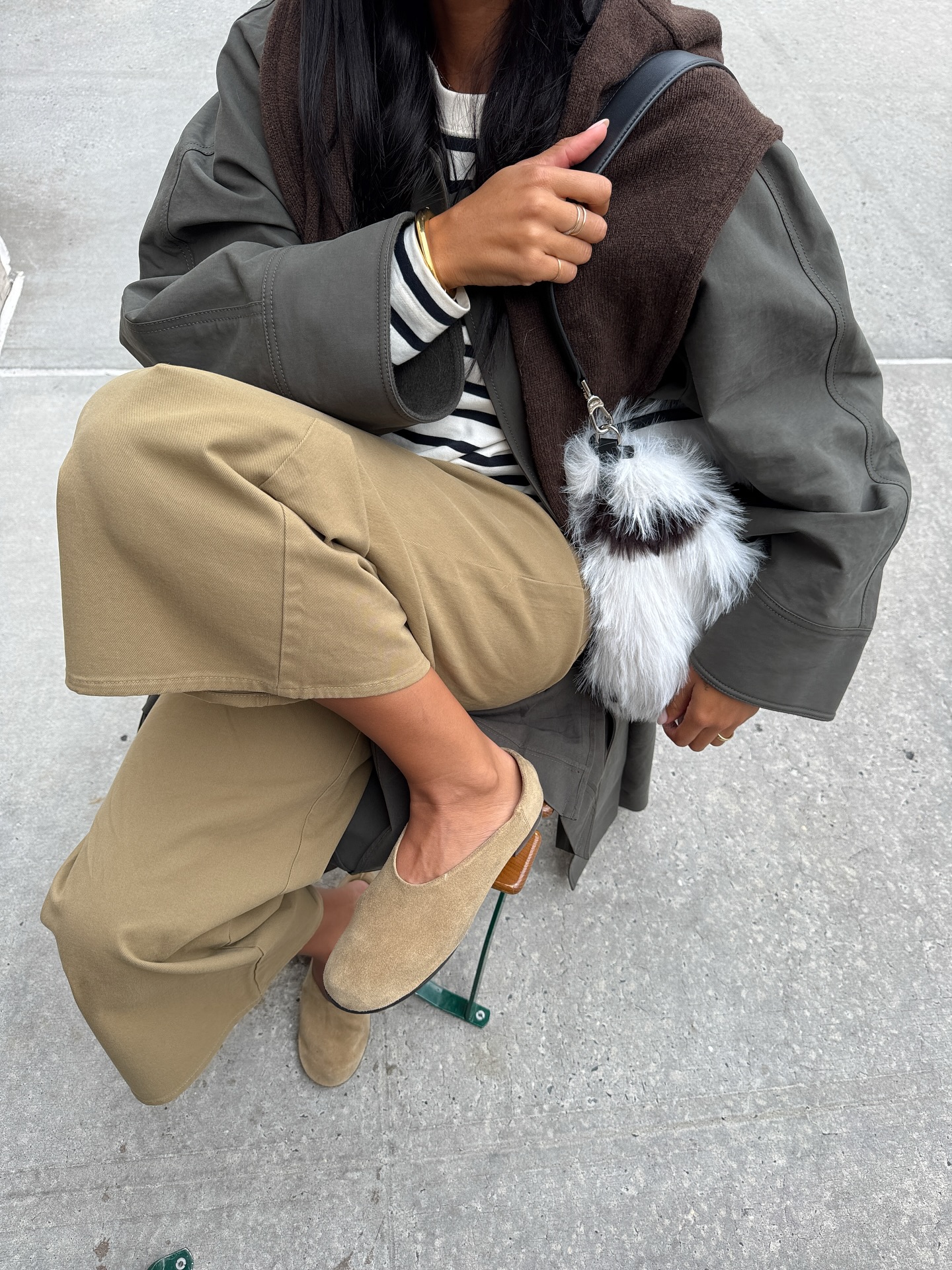 influencer wearing minimalist ballet flats