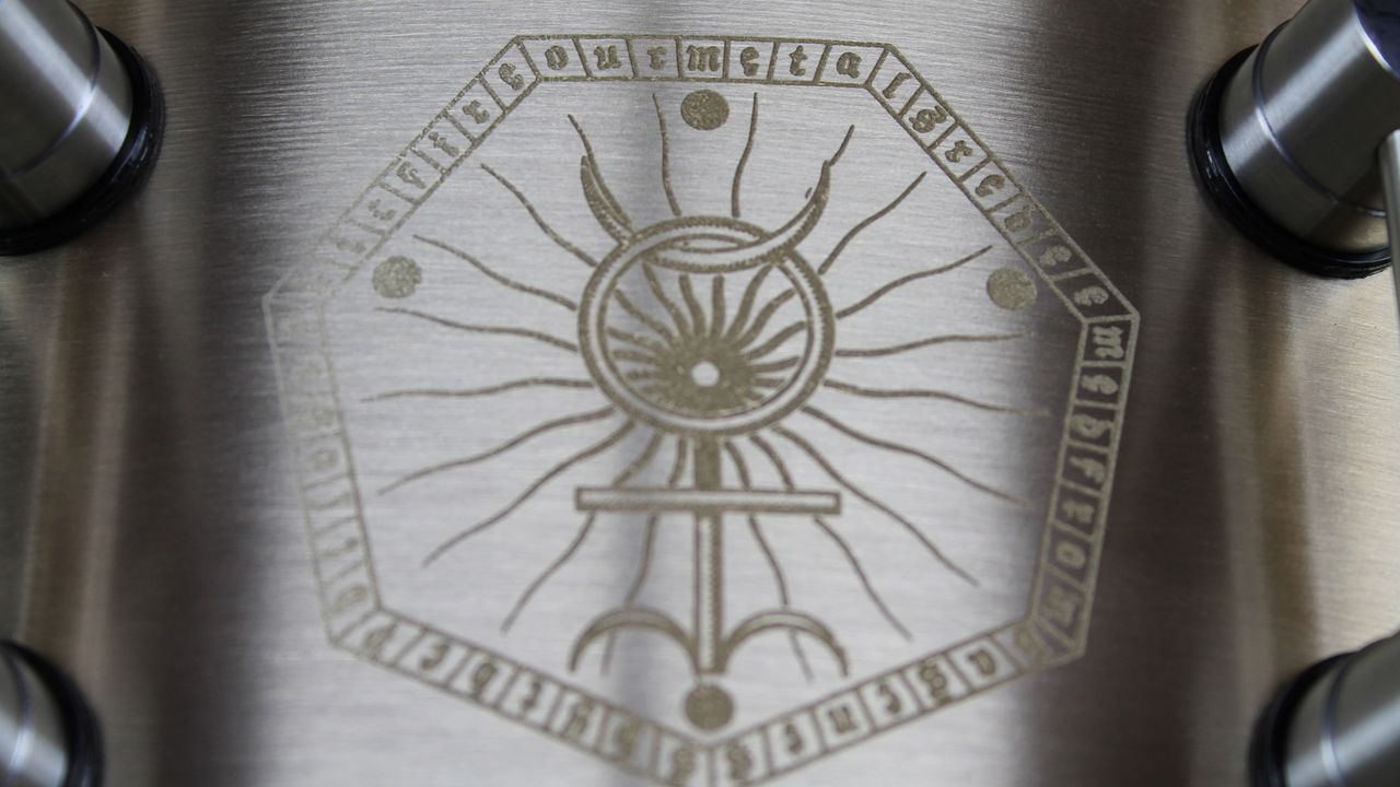 Danny's seven-sided logo is laser-etched and appears seven times around the shell, and another seven times elsewhere on the drum