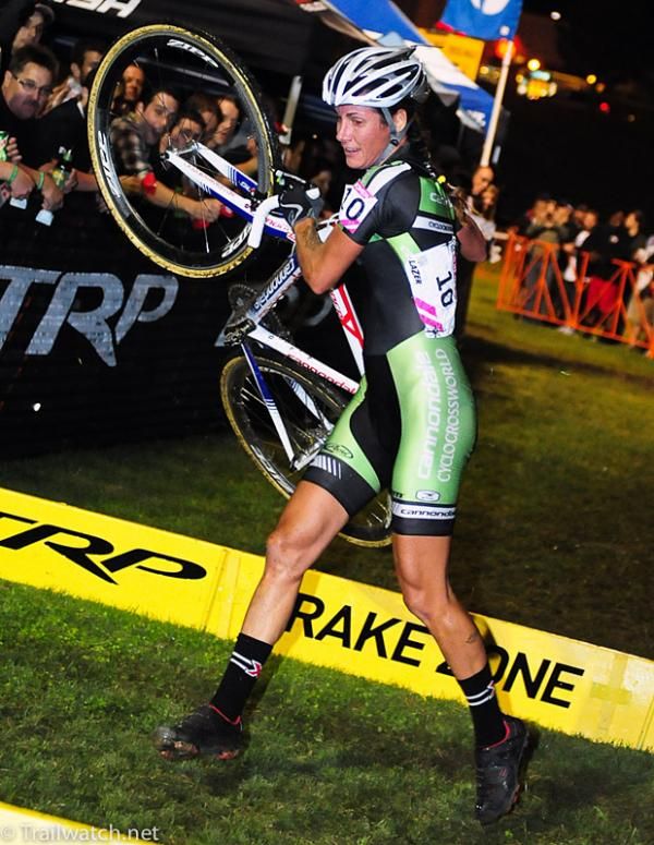 Nicole Duke (Cannondale p/b Cyclocrossworld) recovering from a mishap at the barriers.