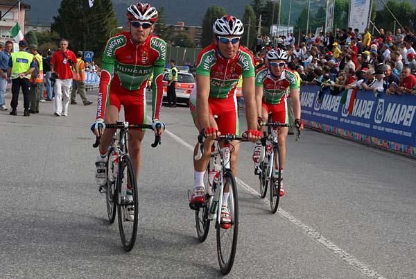The Hungarian team rolls to the start.