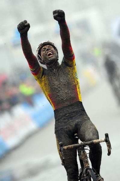 Sven Nys (Landbouwkrediet) was ecstatic to finally get a win after weeks of bad luck.