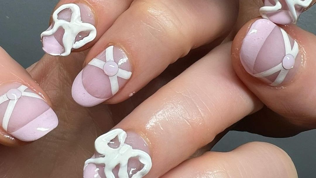 bow nails