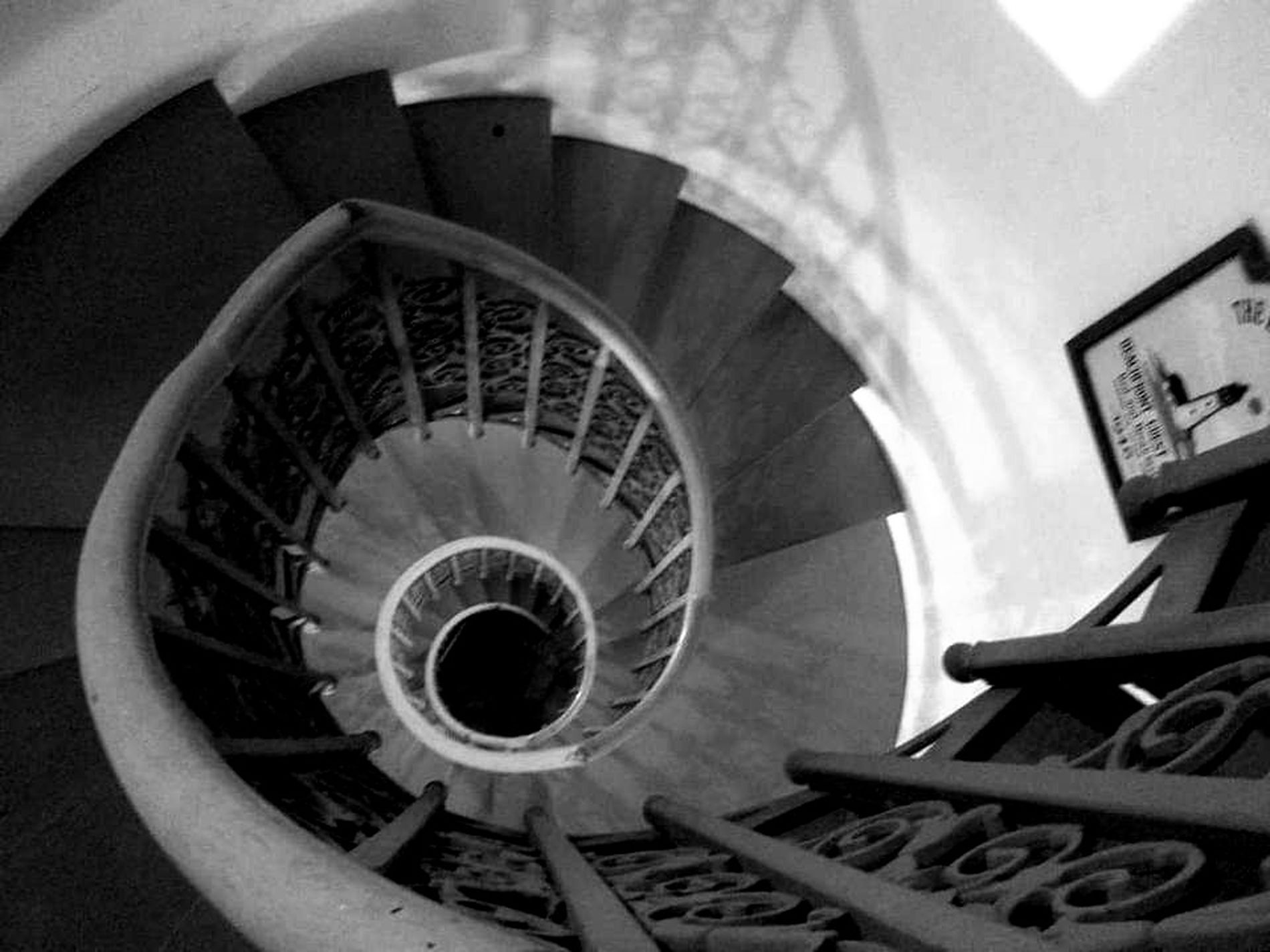 GuruShots - Monochrome Moments Jan 26