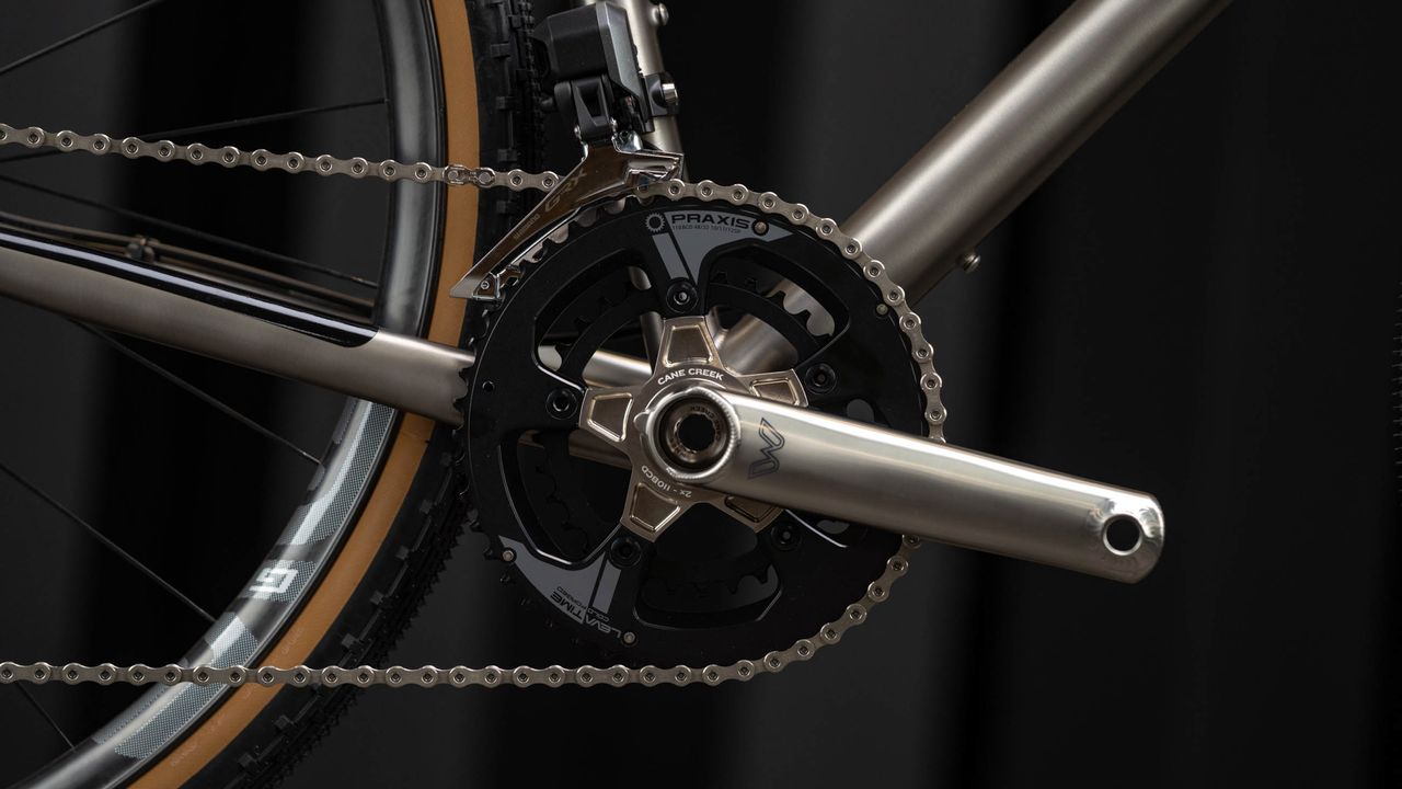Enve Builders Roundup 2022 - Desalvo Titanium Gravel Bike