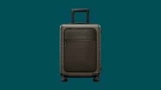 Smartest Luggage: Horizn M5 Smart Cabin Luggage